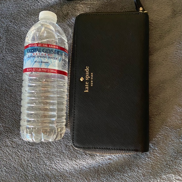 Kate Spade wristlet wallet black - Picture 3 of 4